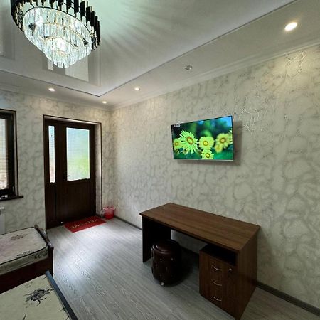 Дом Отель Бадамзар Taškent Exteriér fotografie